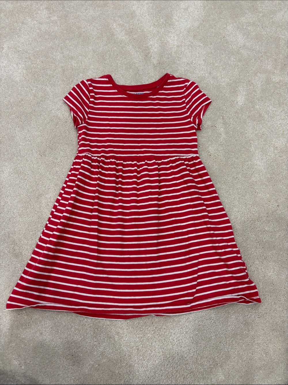 🦄5/25 Old Navy Red Striped Dress